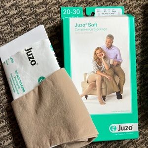 NWT Juzo Soft 20-30 Compression Socks